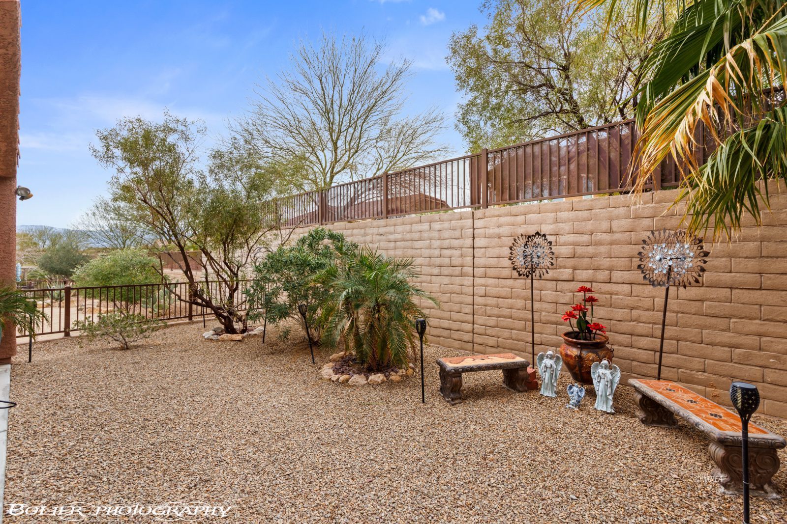 1400  White Water Way 