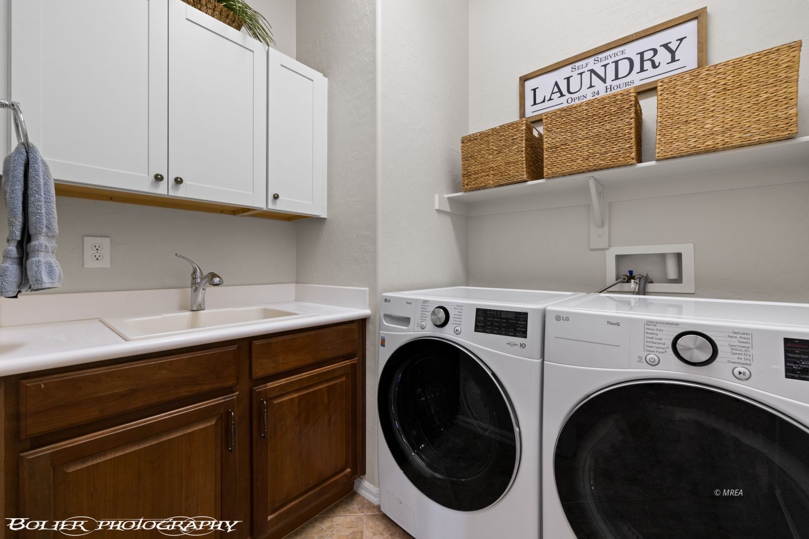 1197  Bluff Shadow Ct