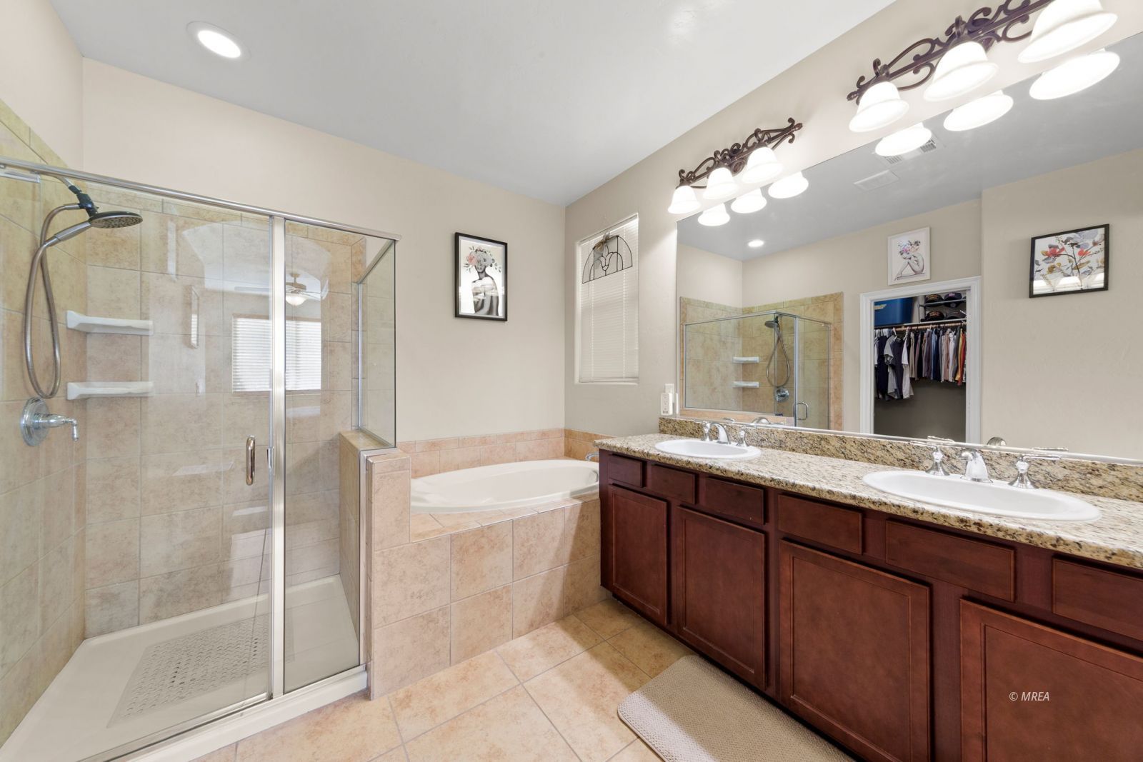 1350  Huntington Heights 