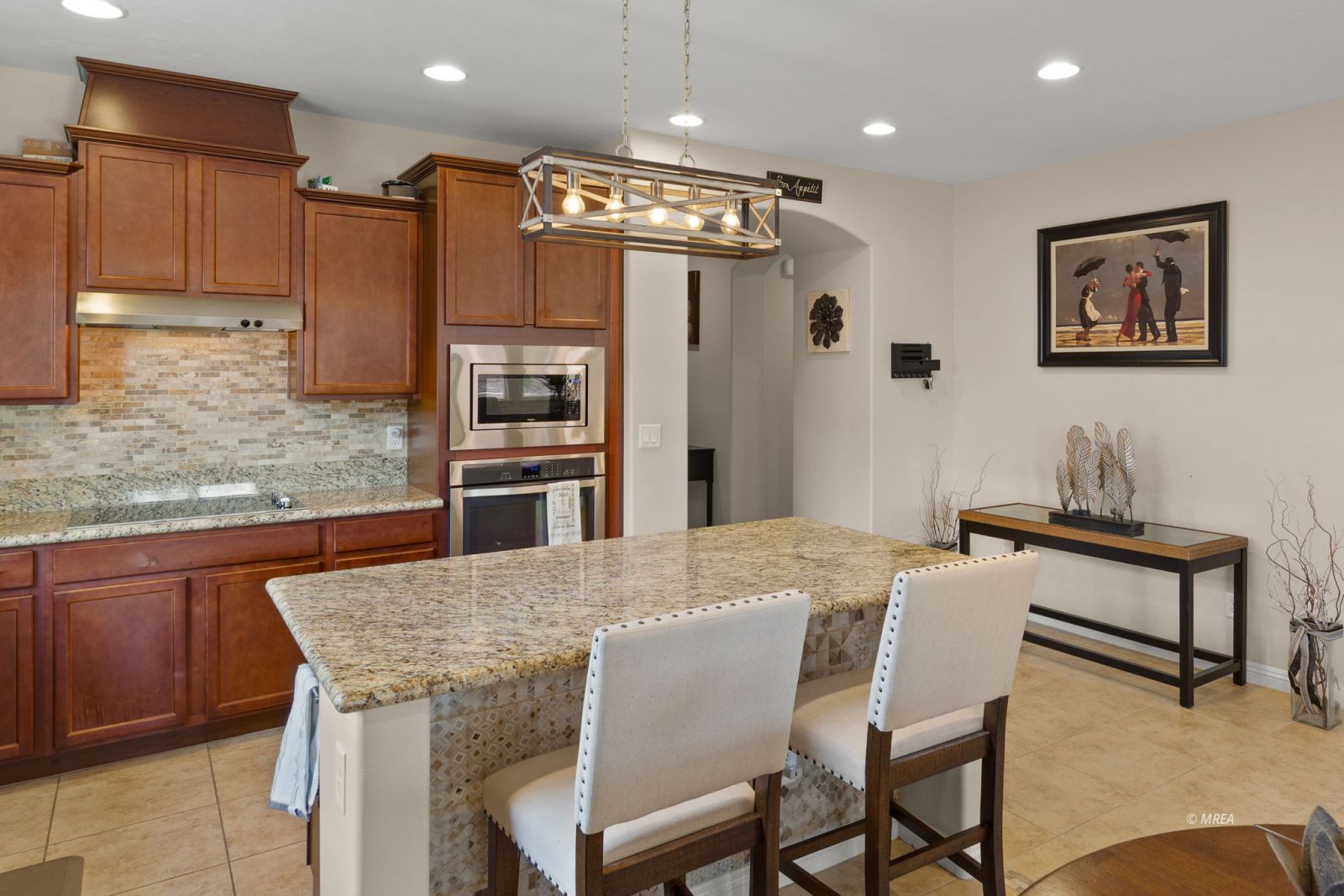 1350  Huntington Heights 