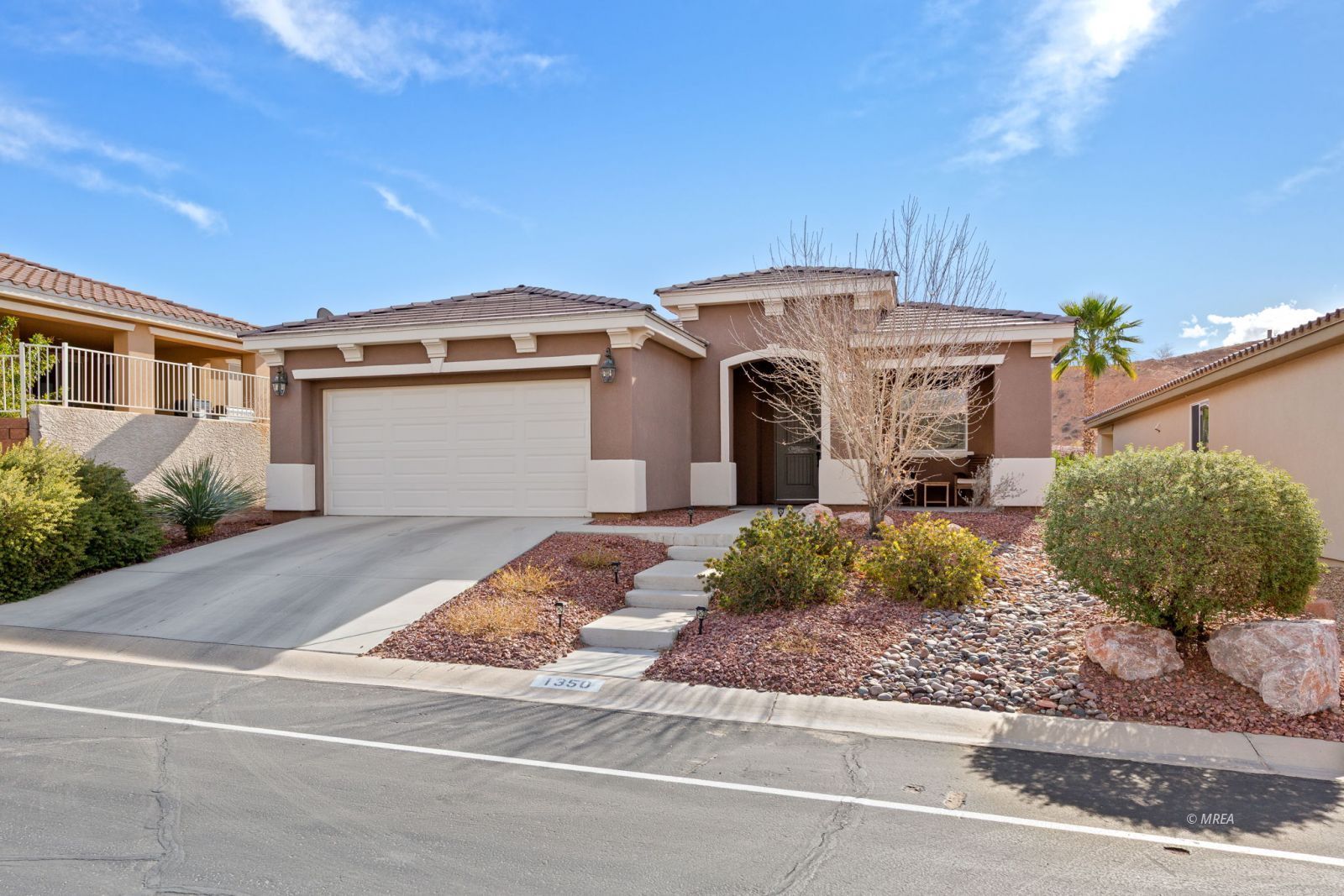 1350  Huntington Heights 