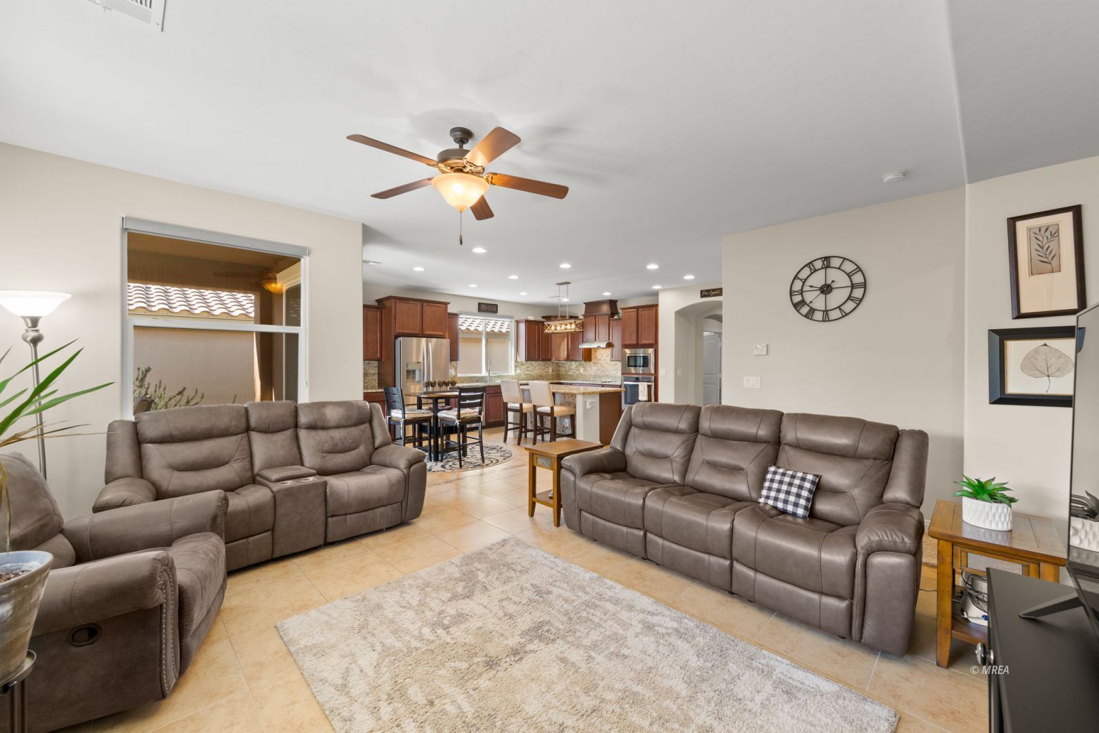 1350  Huntington Heights 