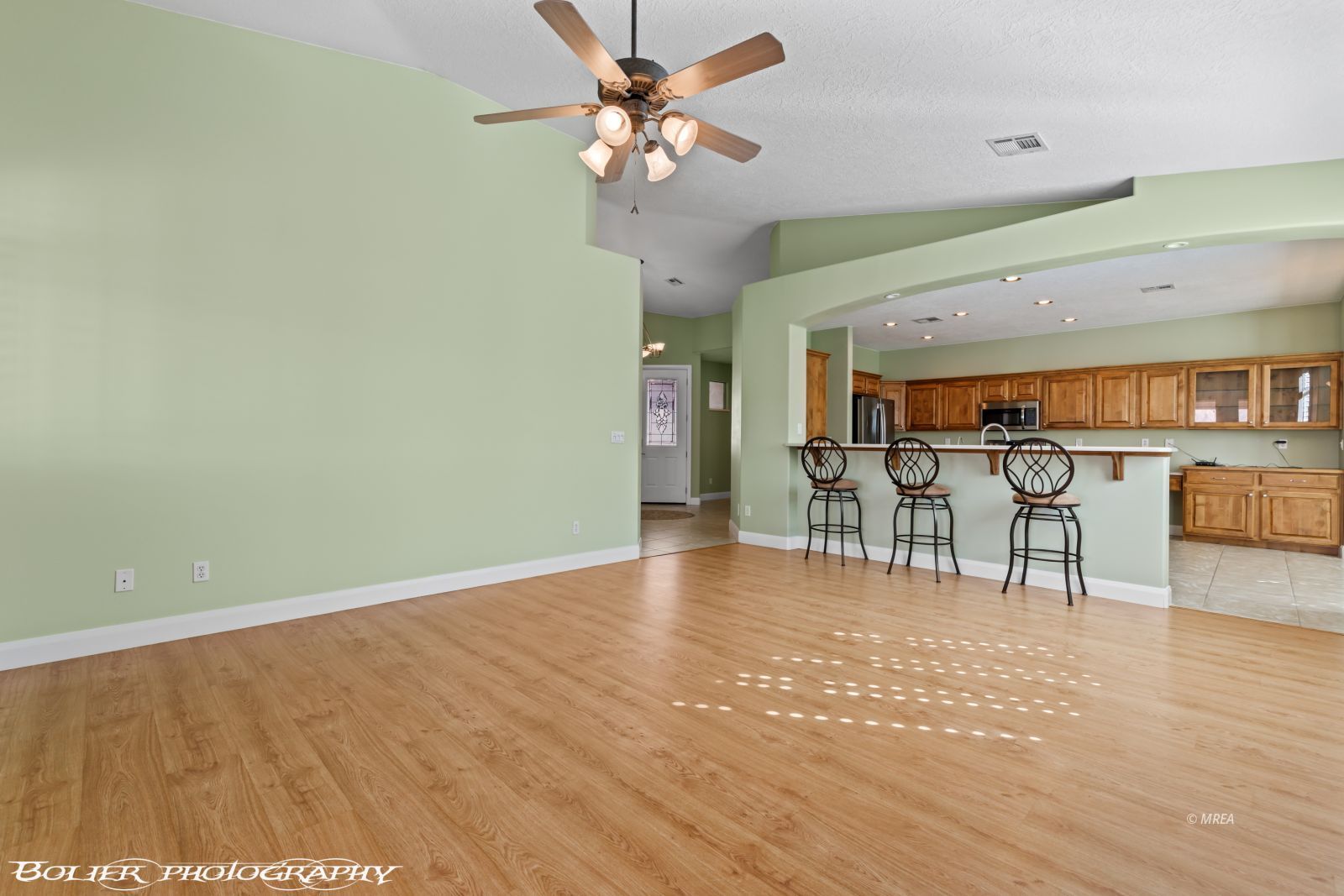 1037  Highland Hills Dr. 