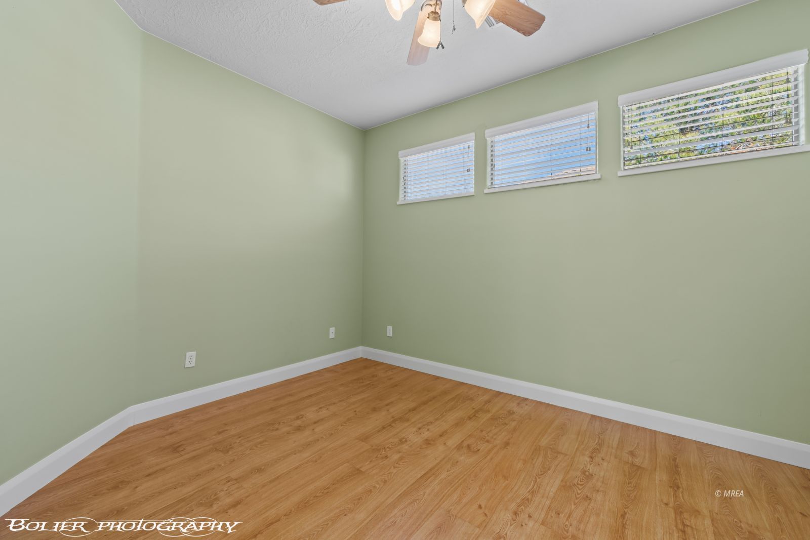 1037  Highland Hills Dr. 