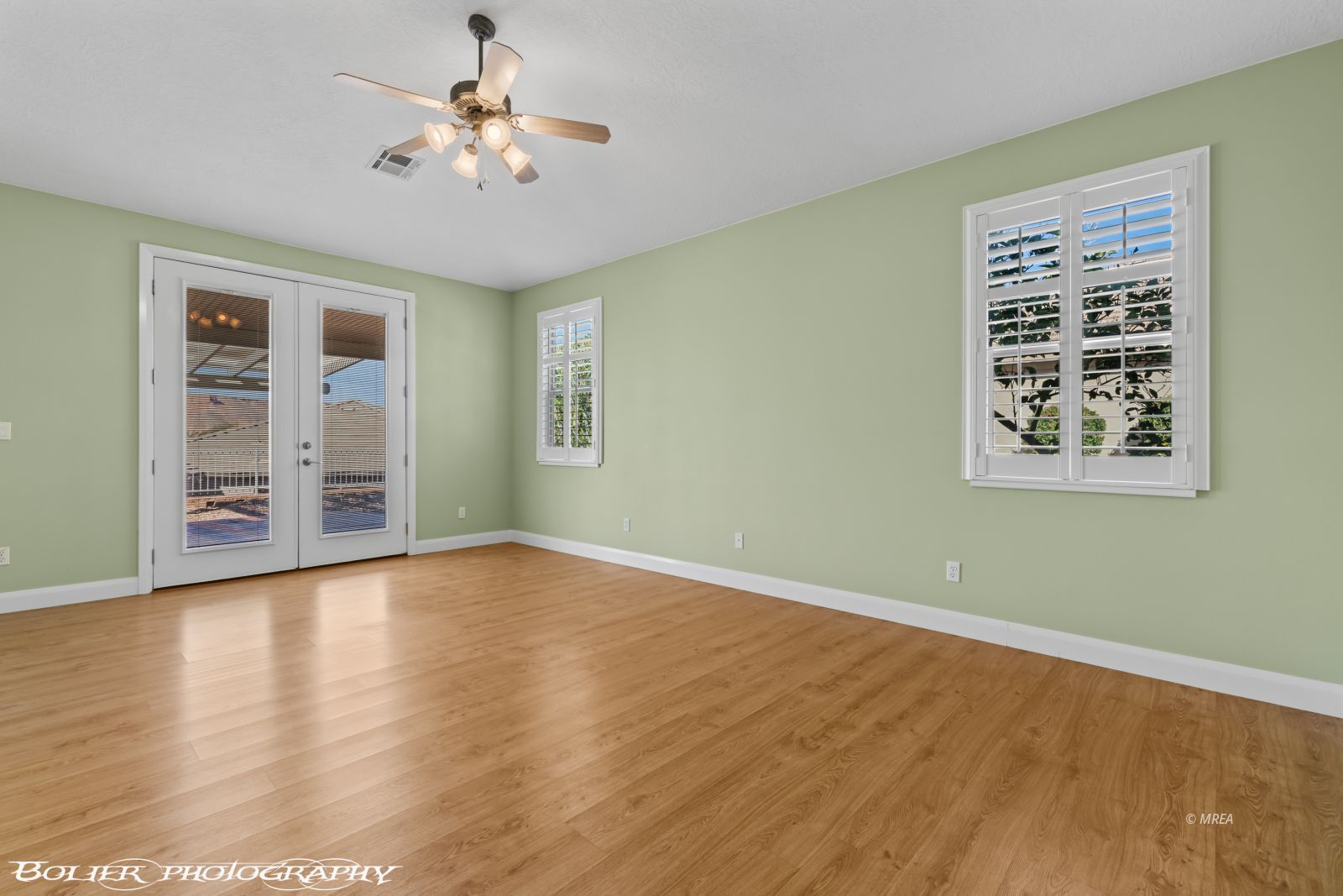 1037  Highland Hills Dr. 