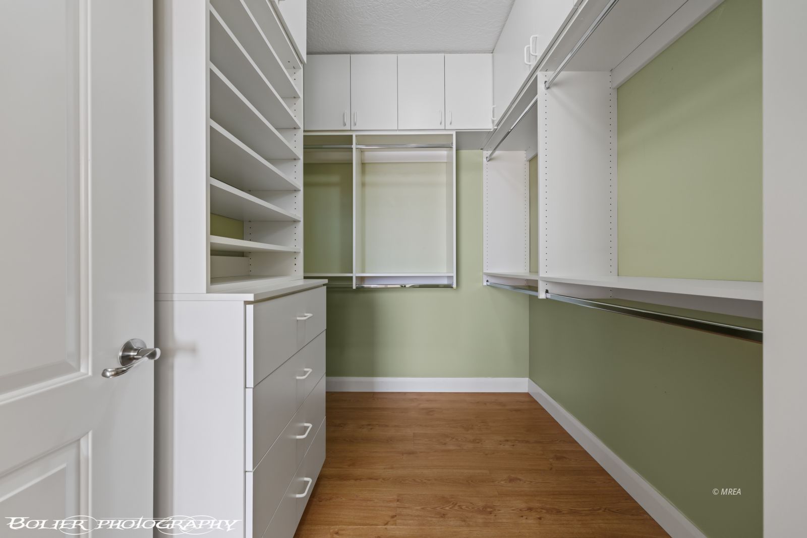 1037  Highland Hills Dr. 