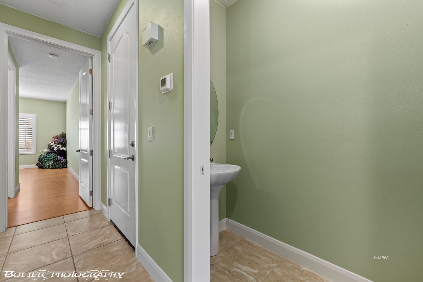 1037  Highland Hills Dr. 