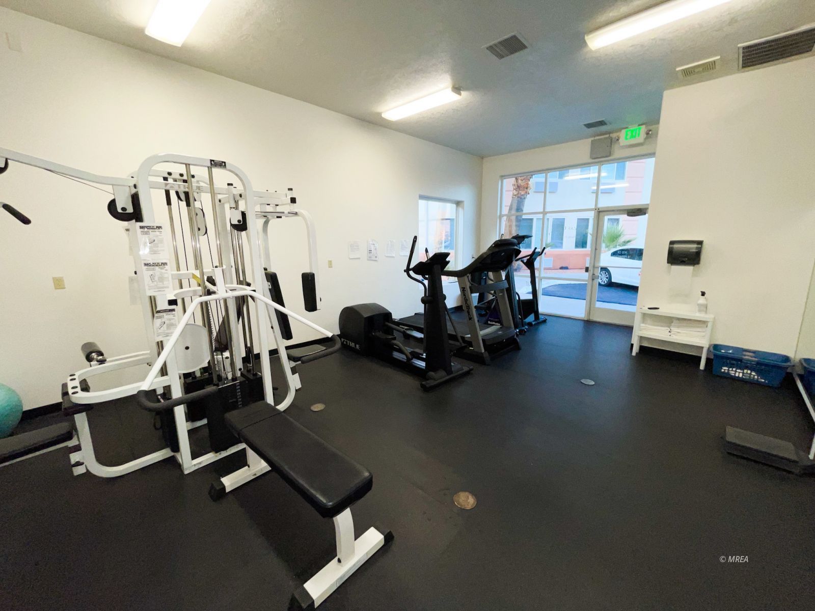 555  Highland Dr #219