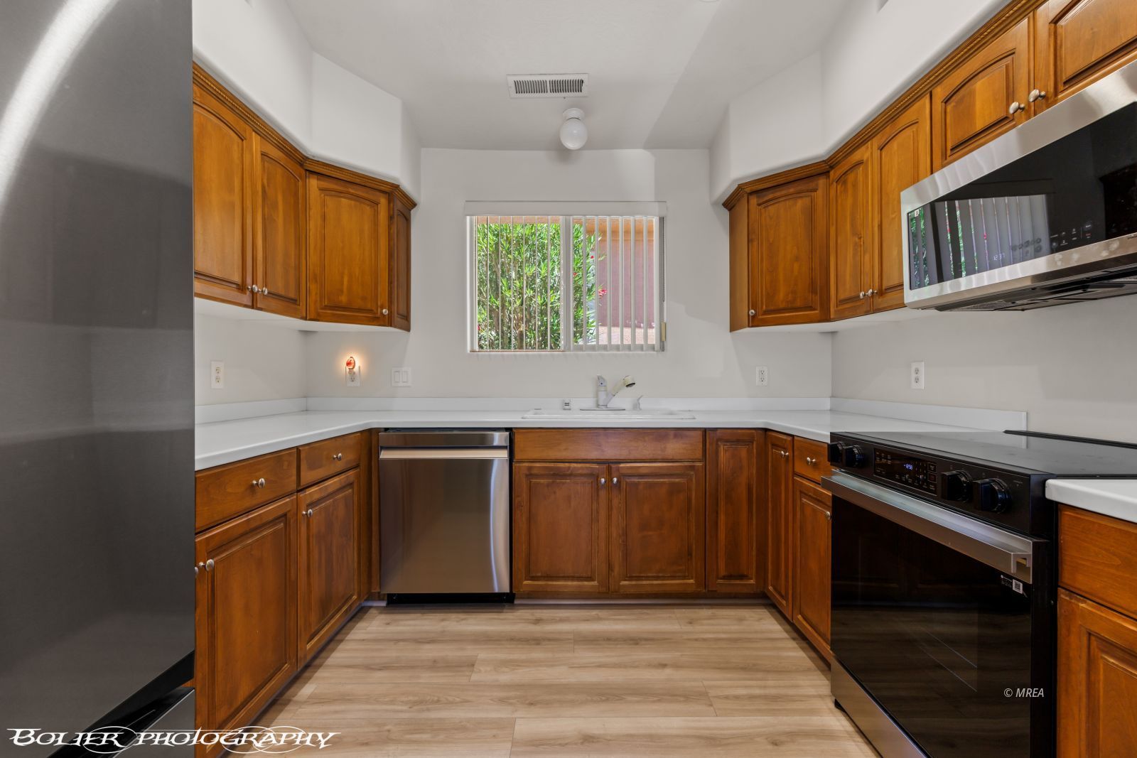 400  Paradise Pkwy  #113