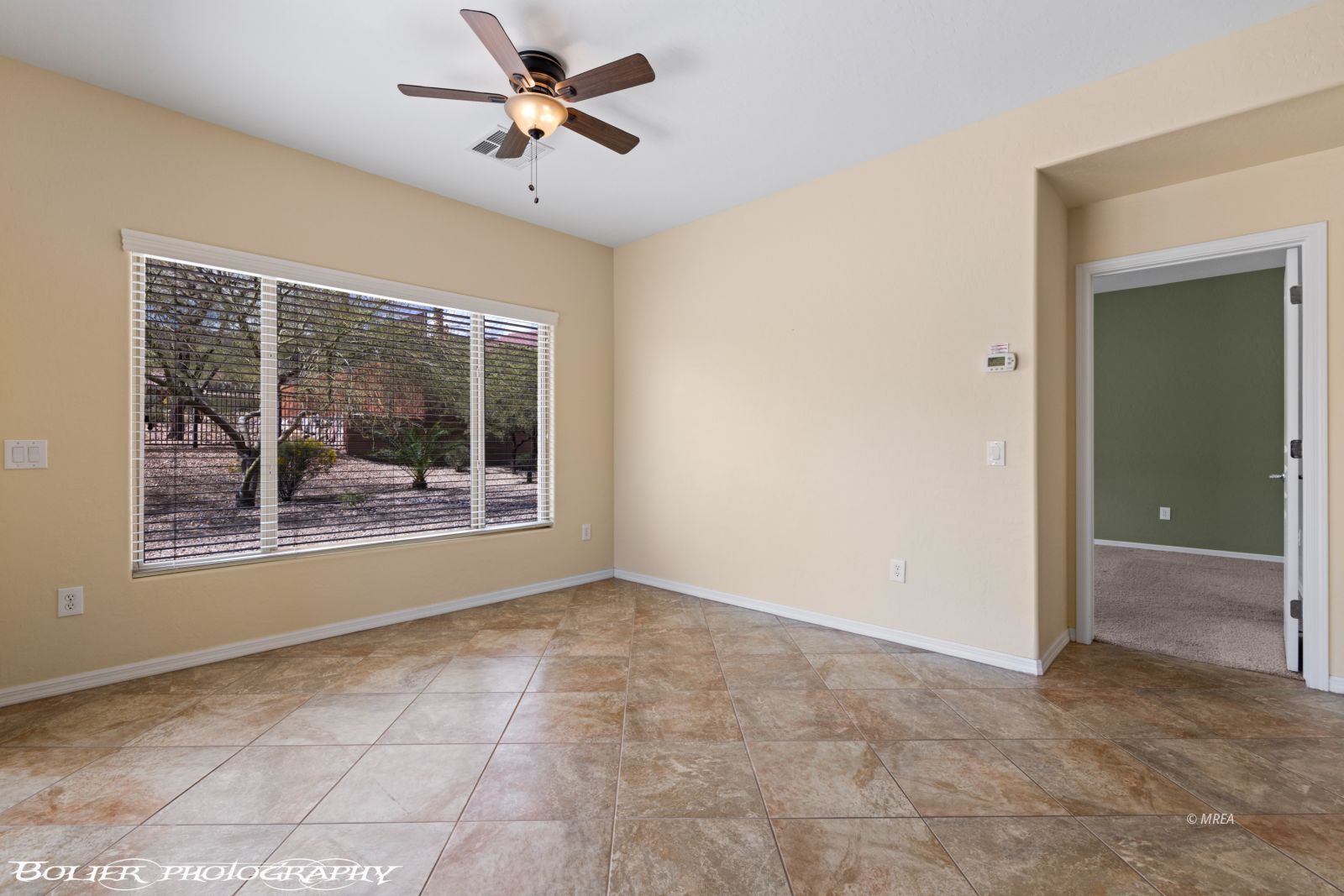 1421  Chuck Wagon Run 