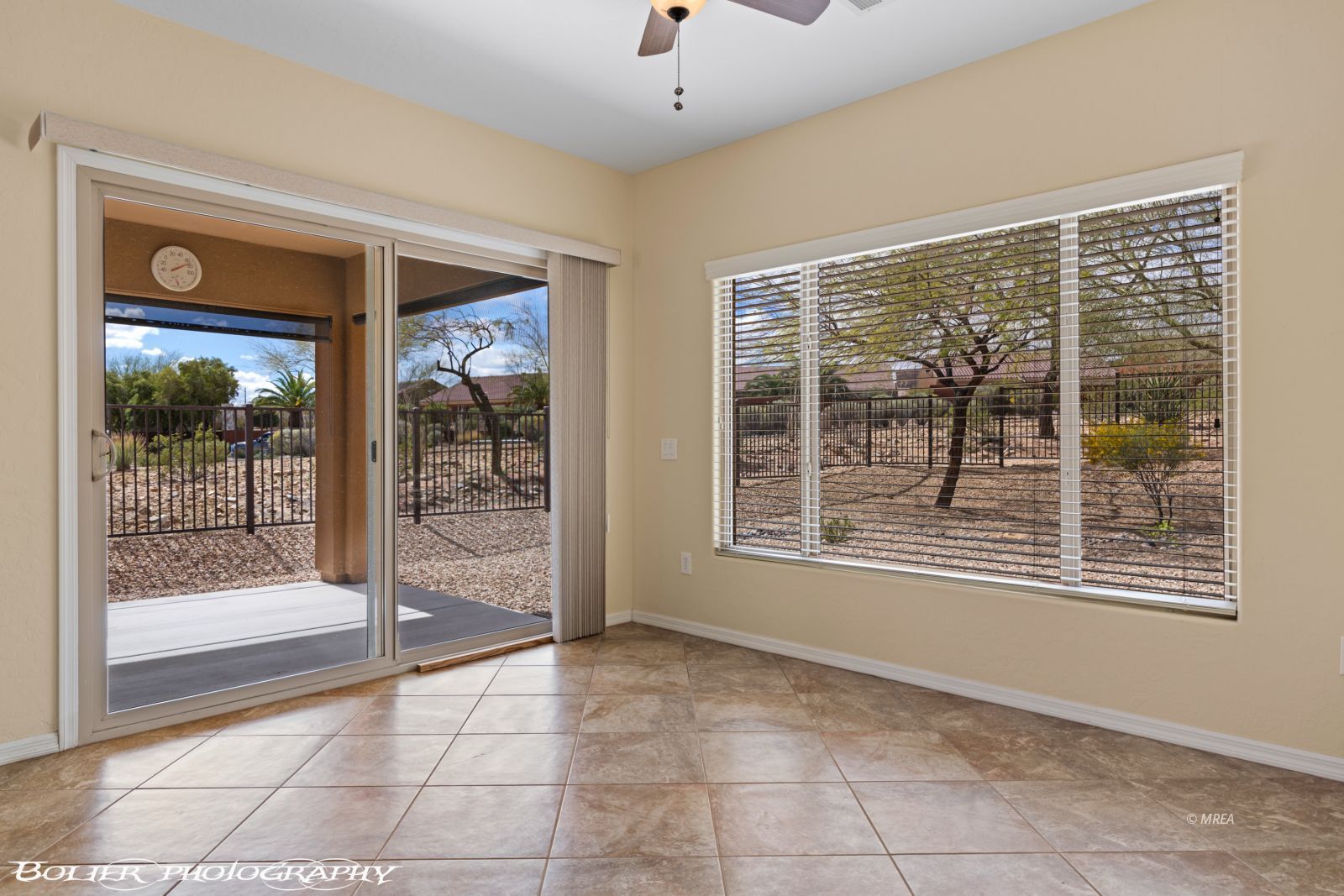 1421  Chuck Wagon Run 