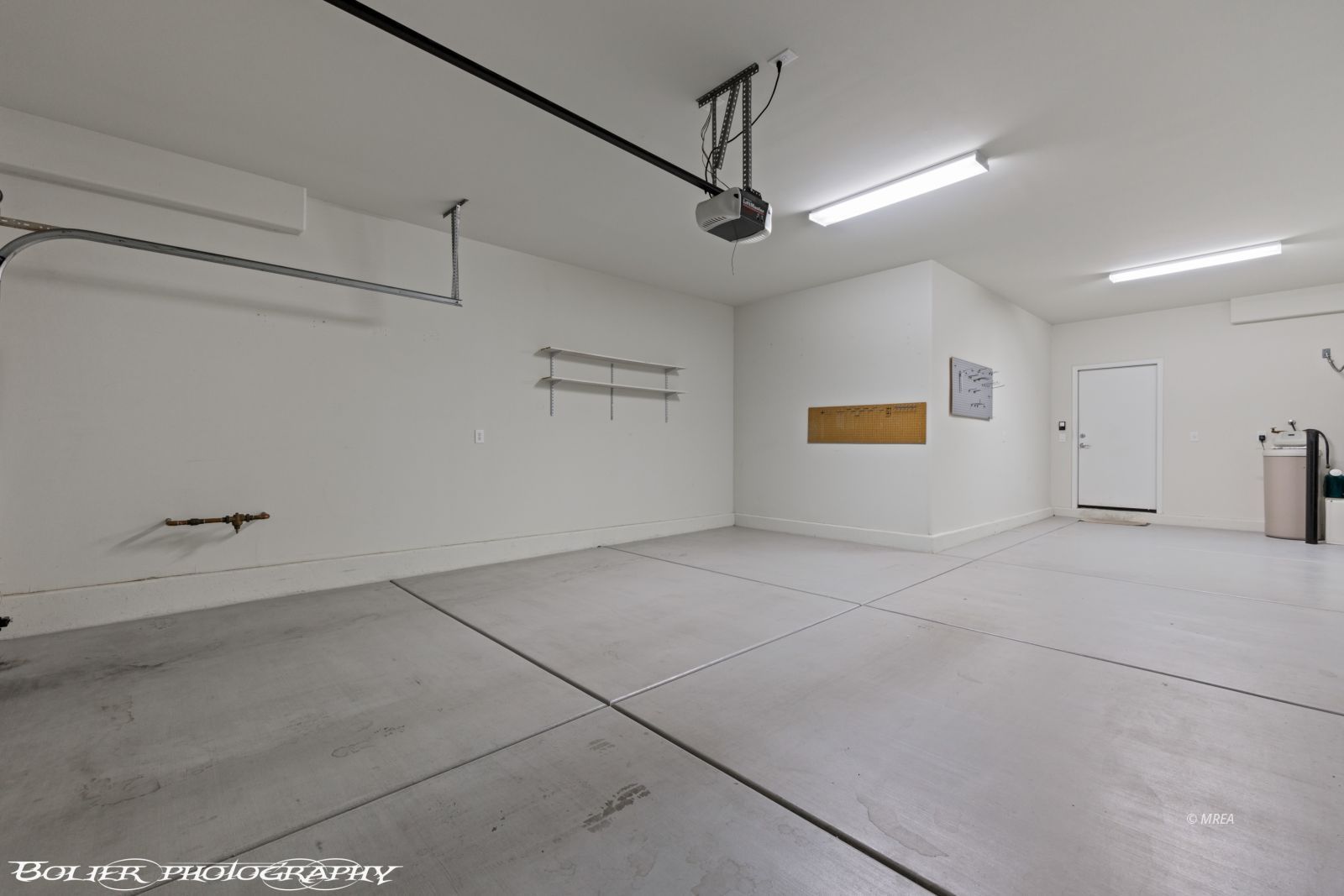 1421  Chuck Wagon Run 