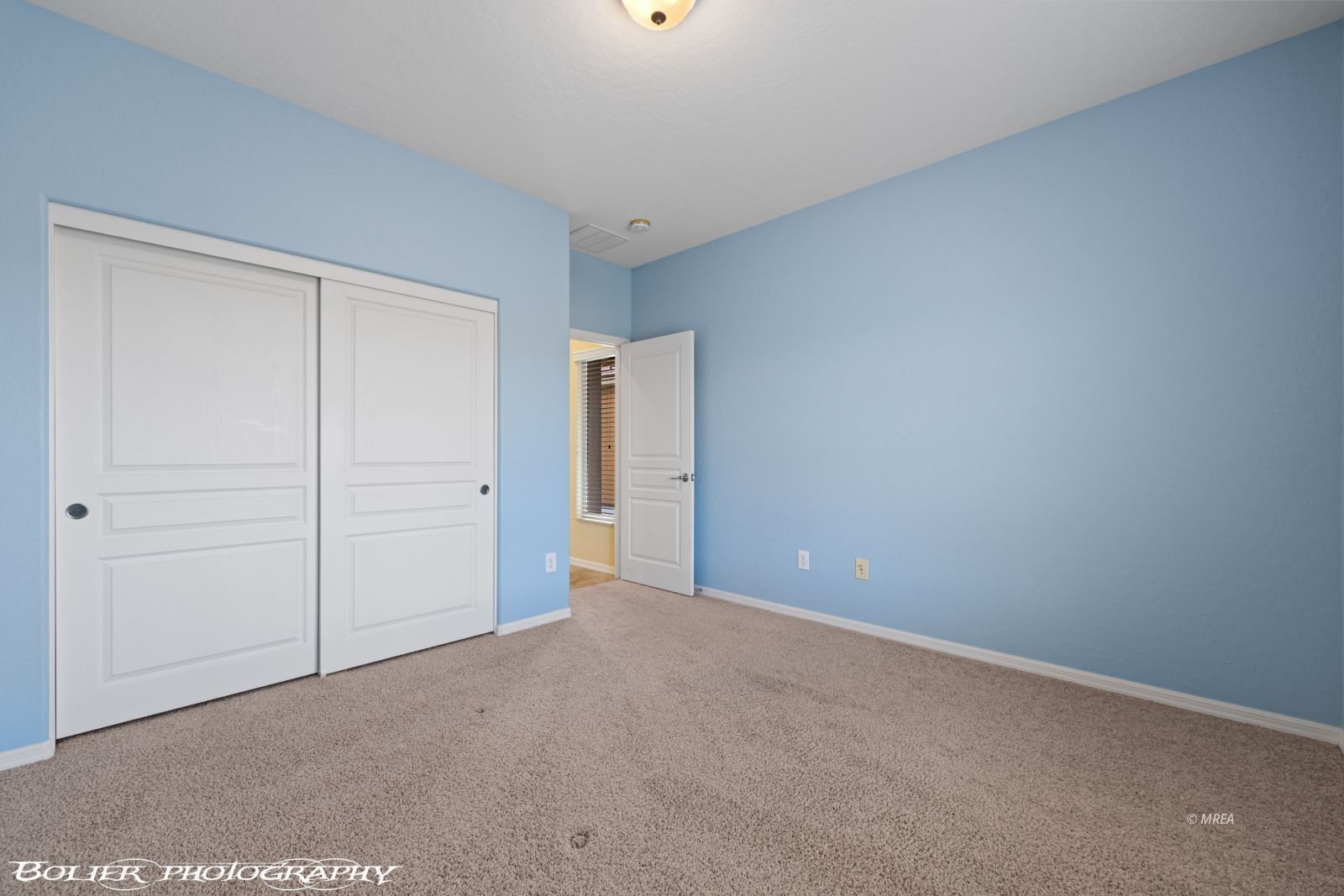 1421  Chuck Wagon Run 