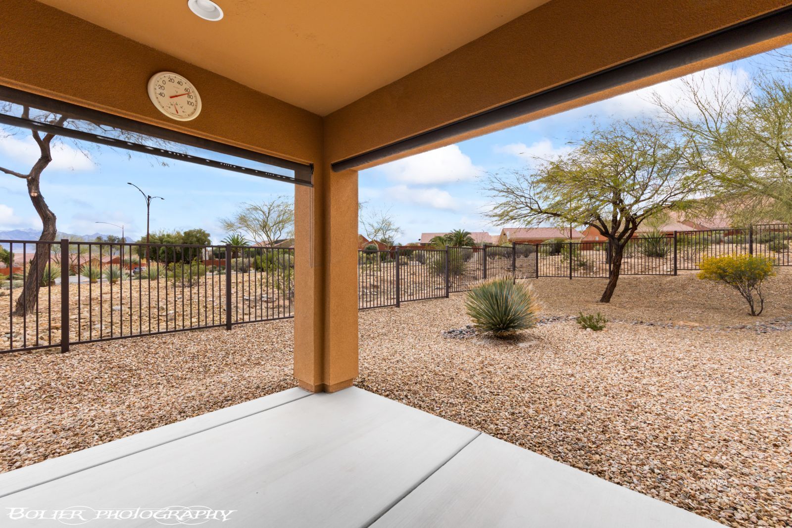 1421  Chuck Wagon Run 