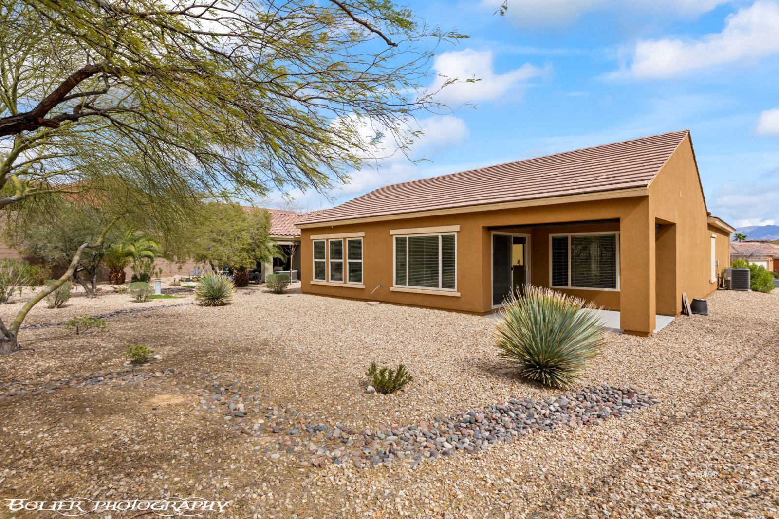 1421  Chuck Wagon Run 