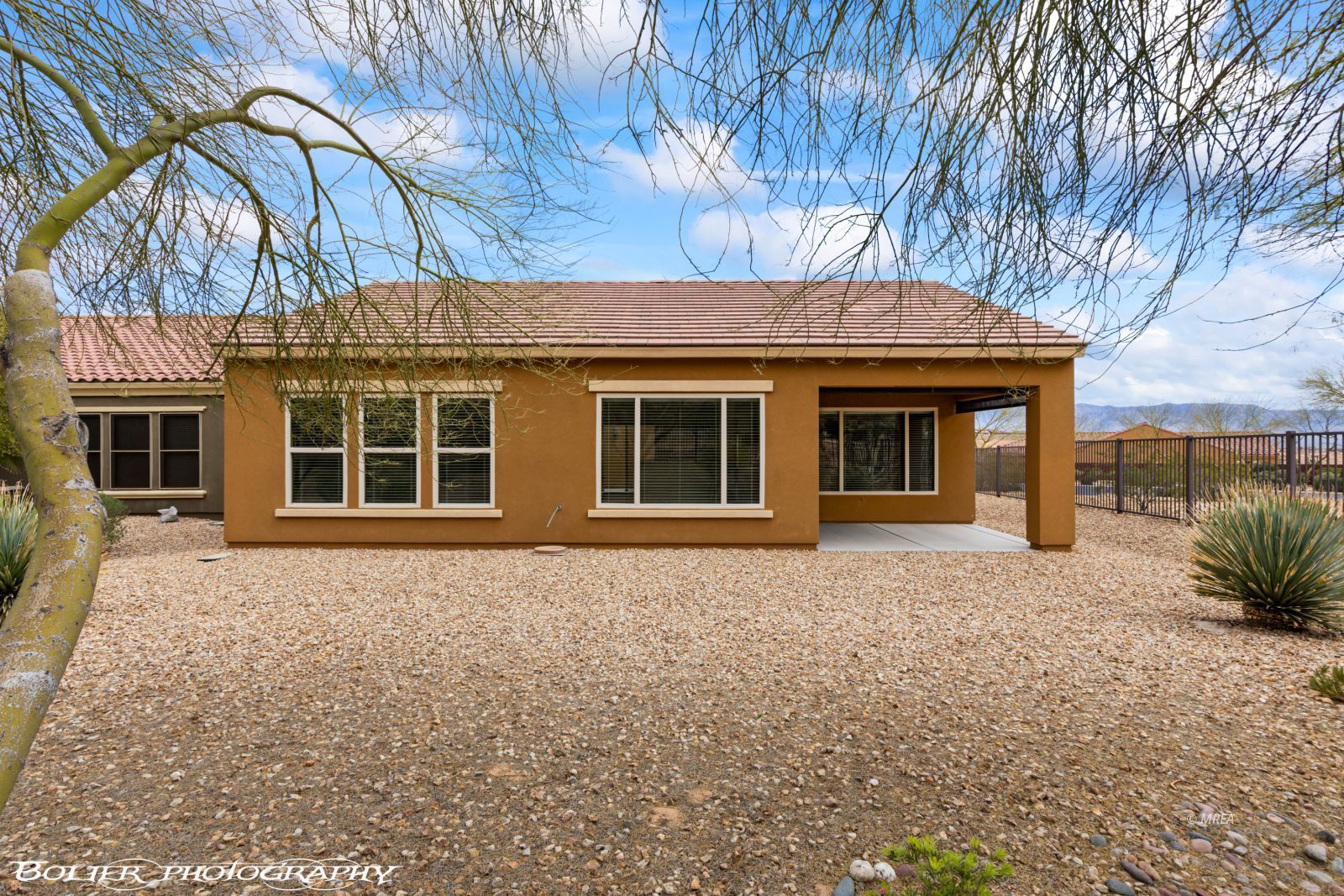 1421  Chuck Wagon Run 