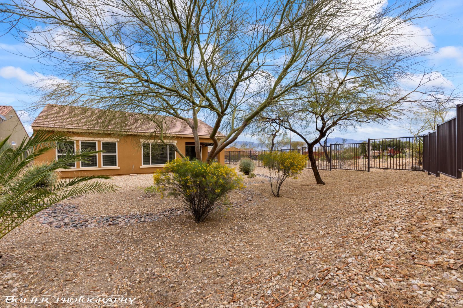 1421  Chuck Wagon Run 