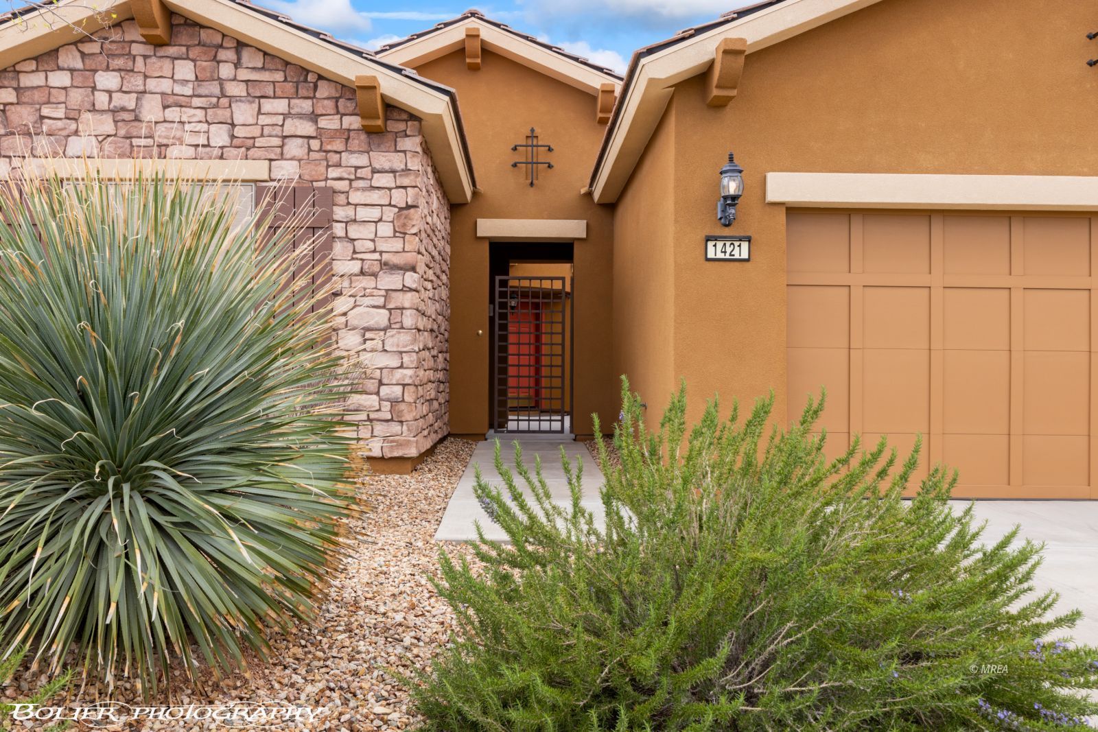 1421  Chuck Wagon Run 