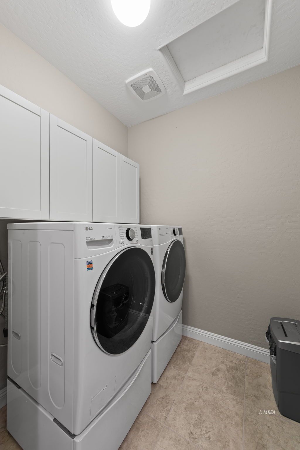 1399  White Water Way