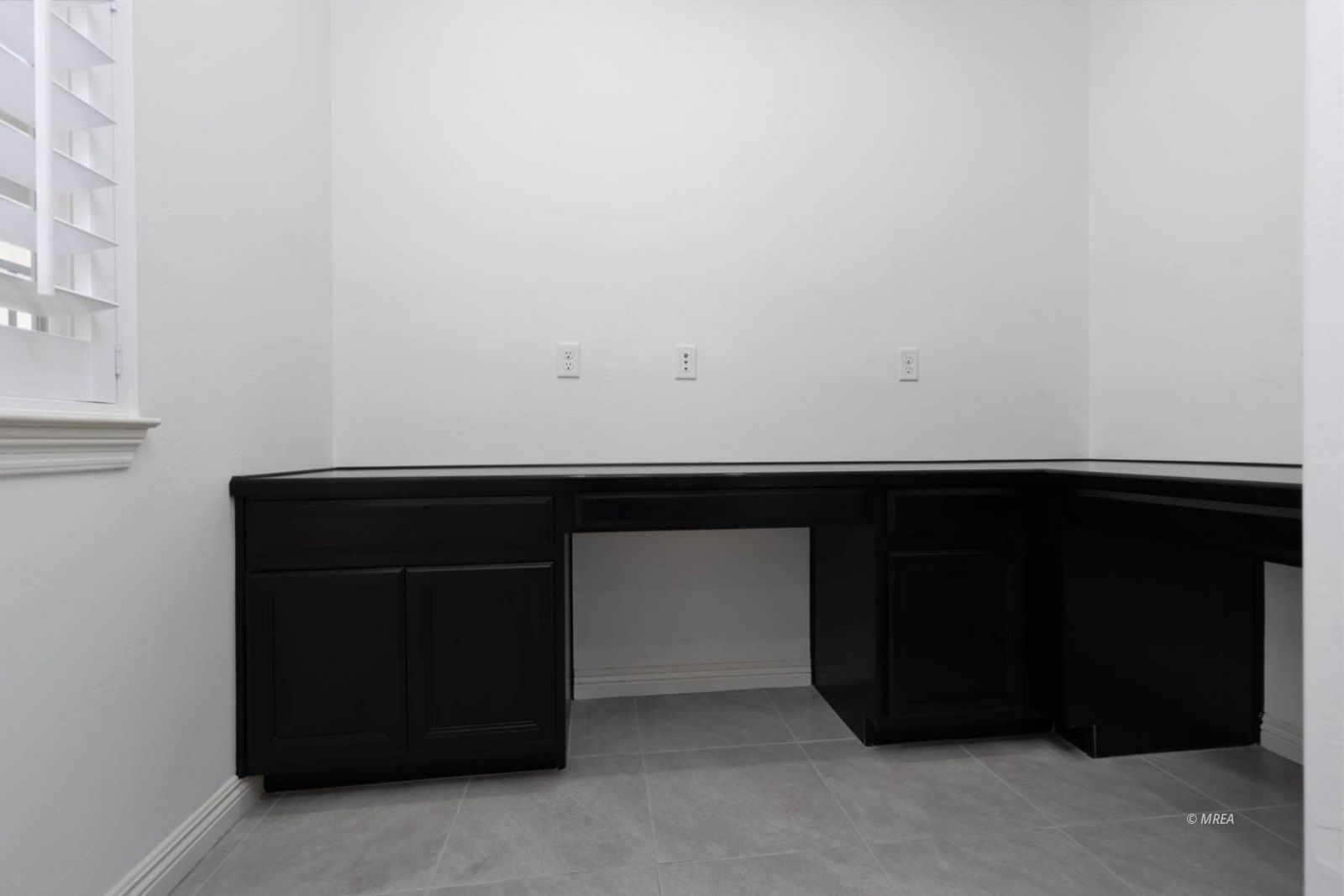 1147  Pebble View Ln