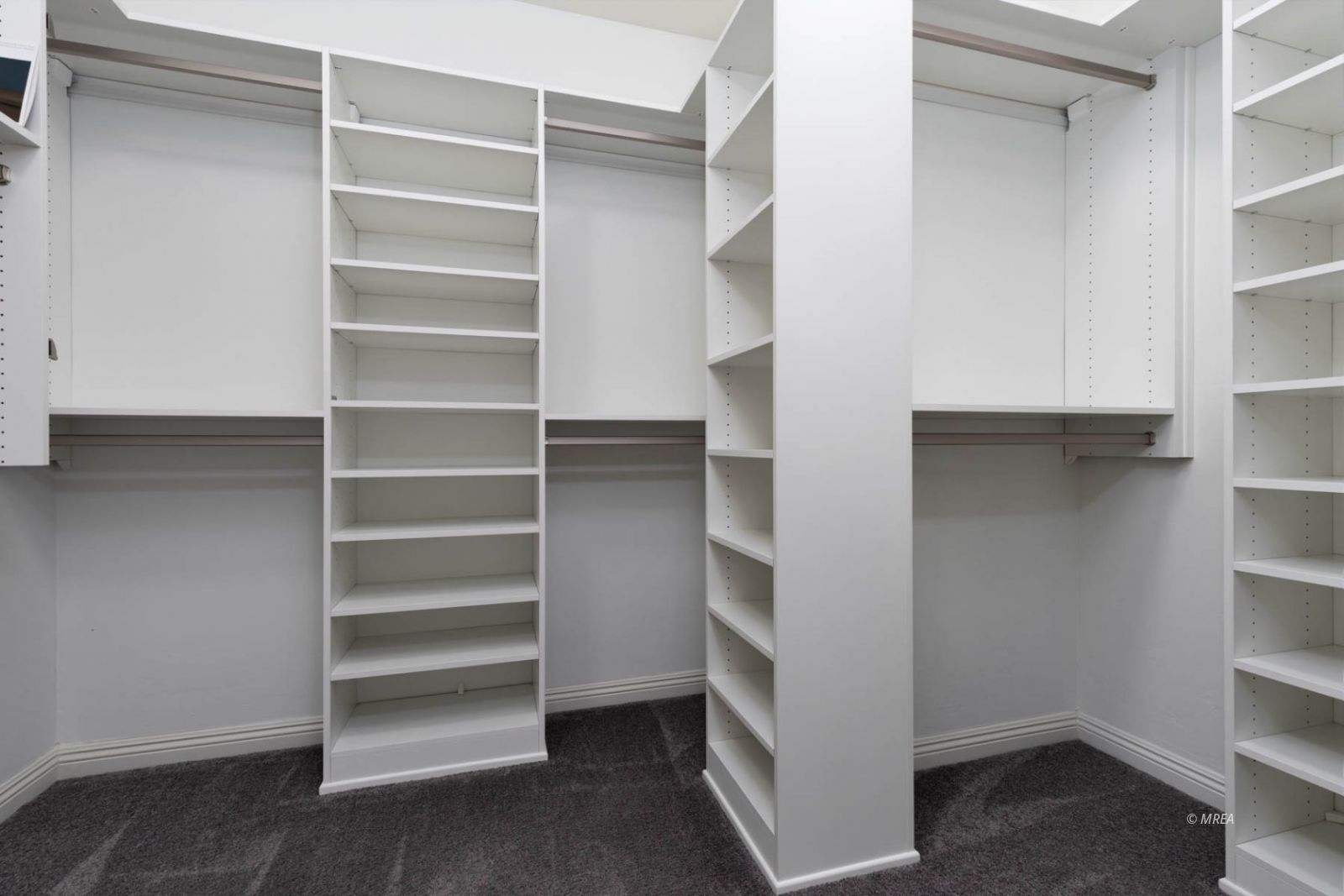 1147  Pebble View Ln