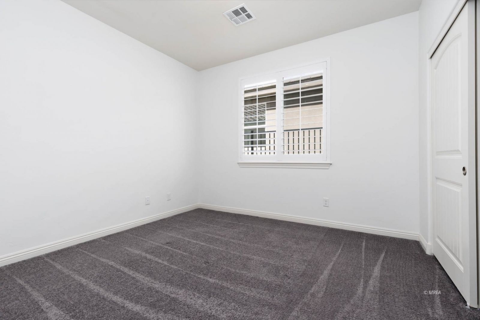 1147  Pebble View Ln