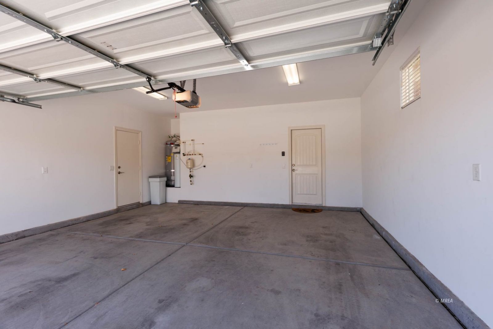 1147  Pebble View Ln