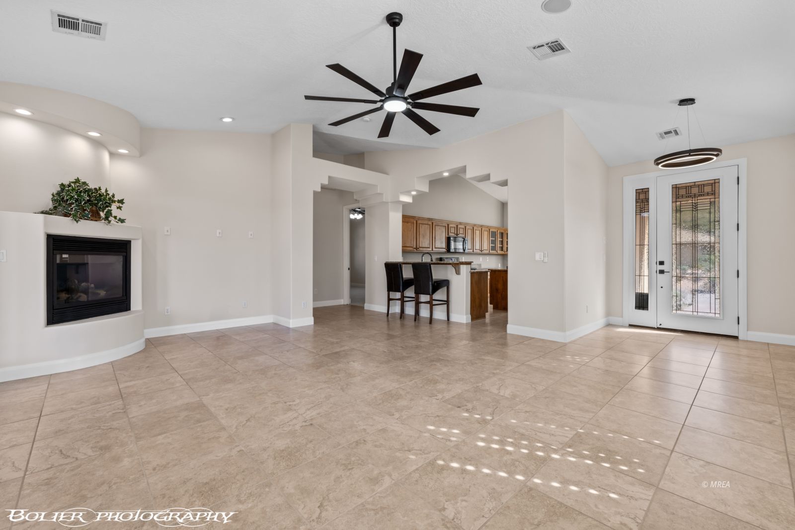 559  Highland View Ct