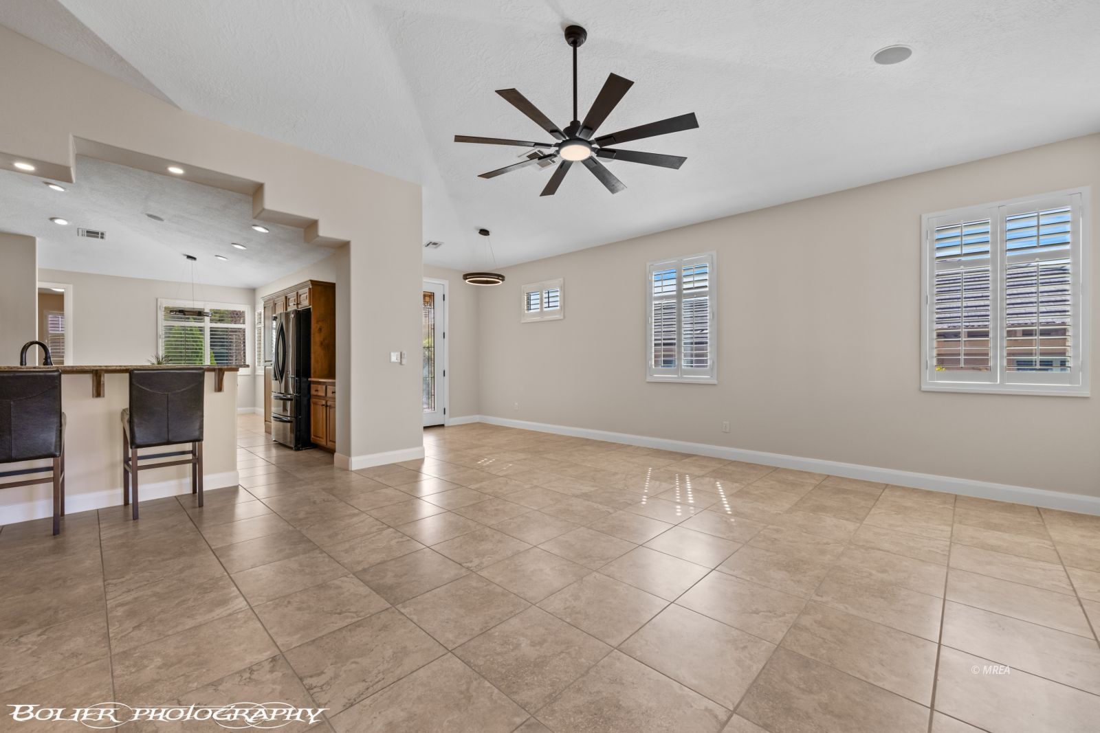 559  Highland View Ct