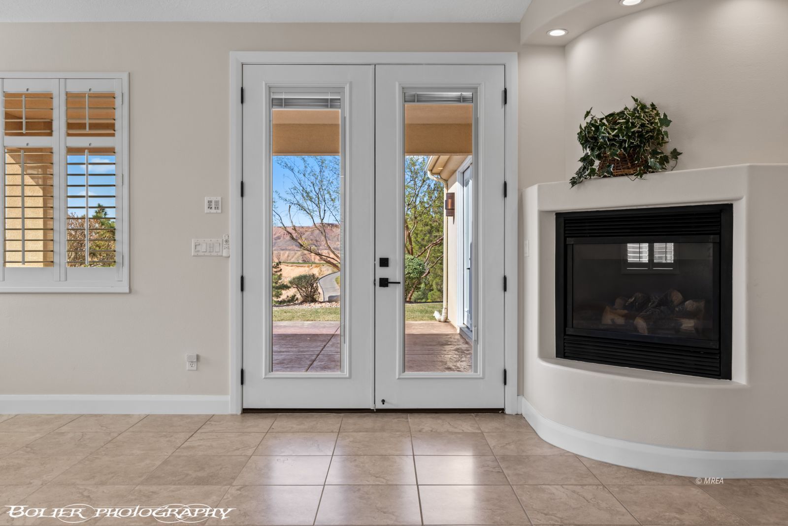 559  Highland View Ct