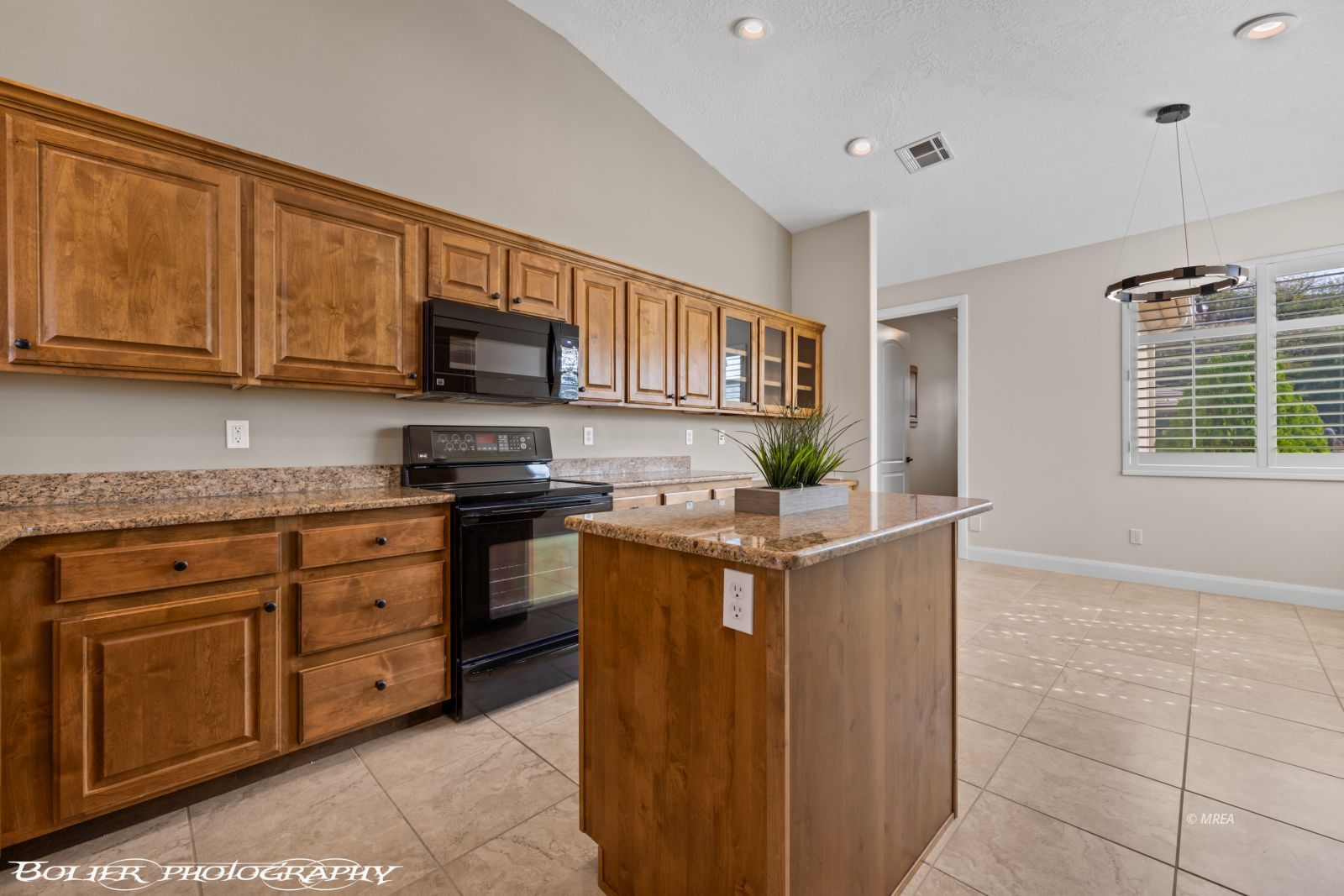 559  Highland View Ct