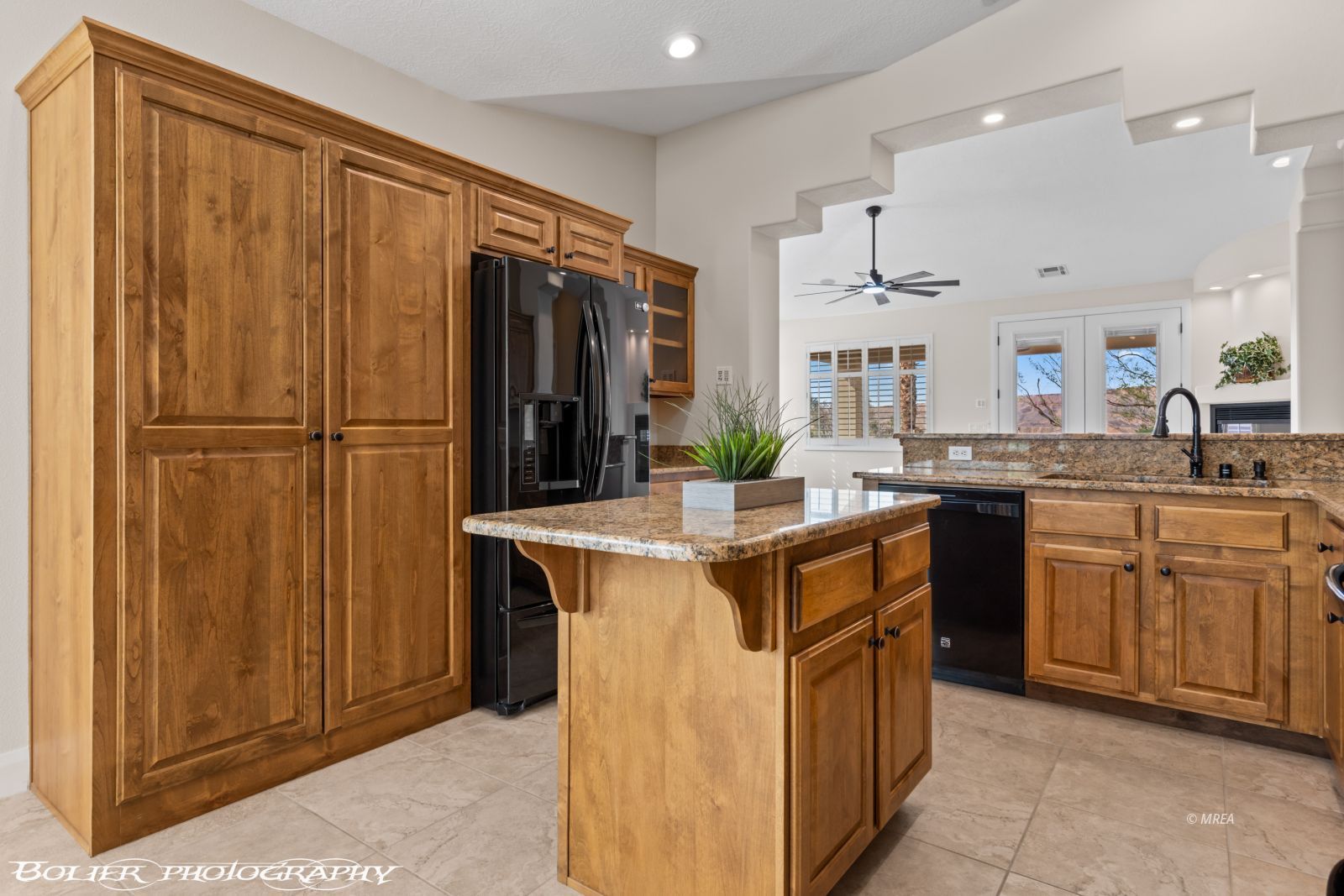 559  Highland View Ct