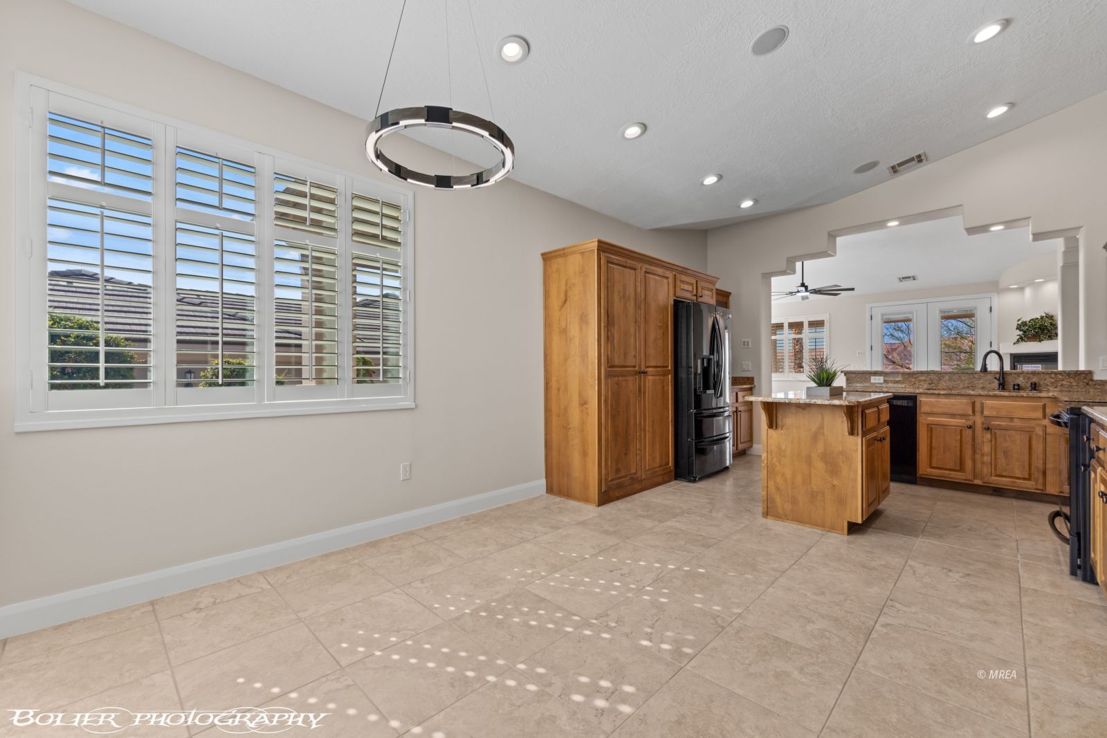 559  Highland View Ct