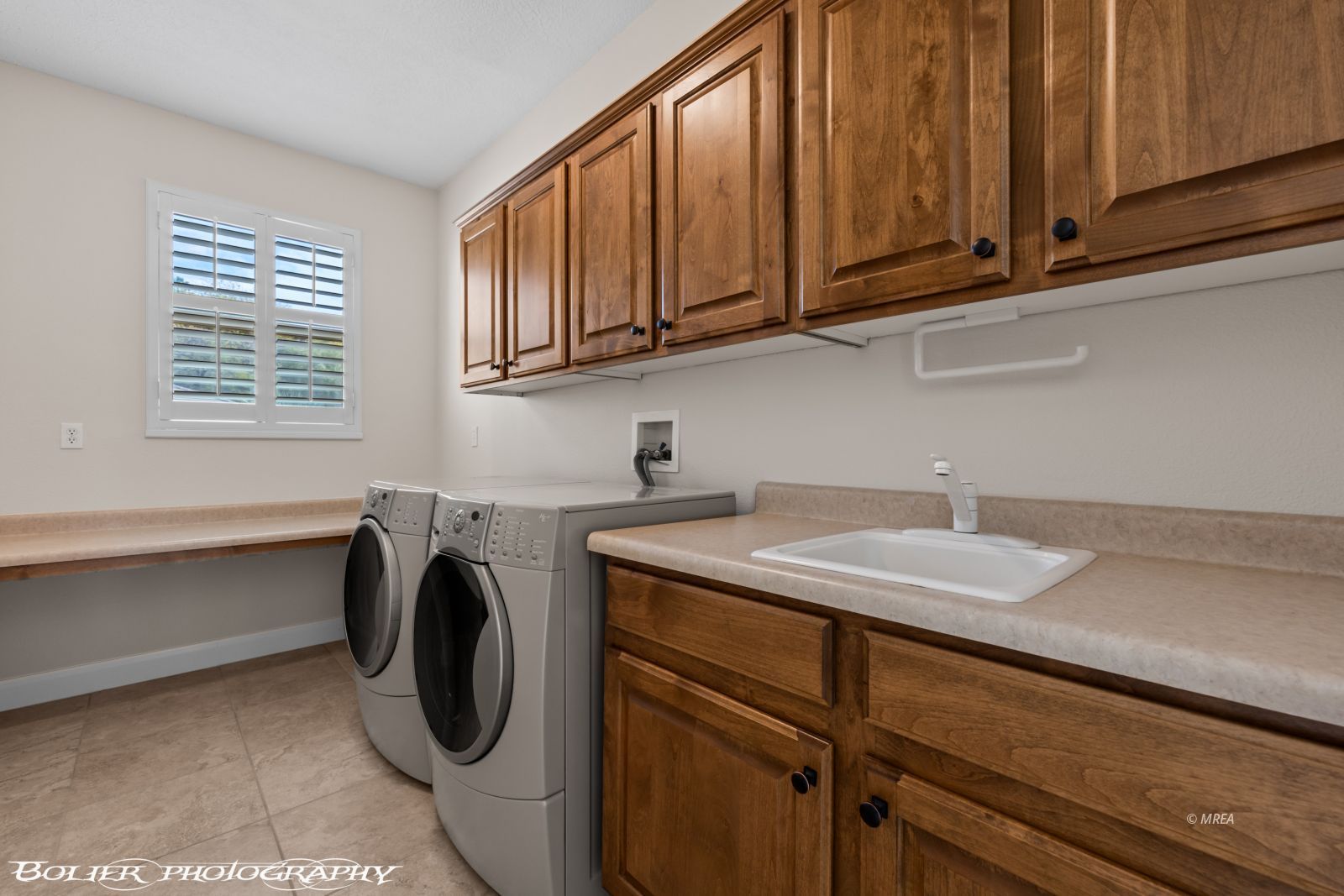 559  Highland View Ct