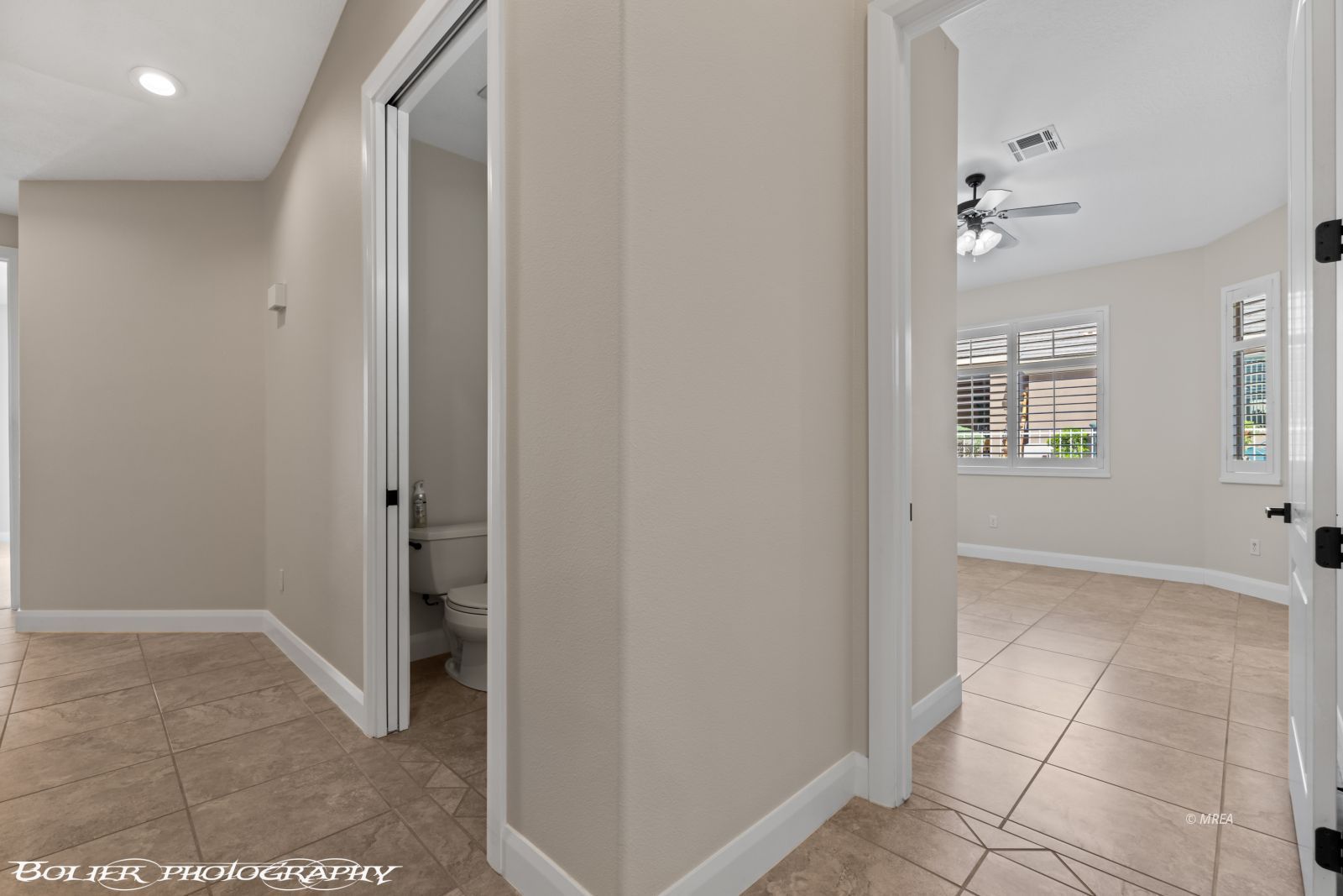 559  Highland View Ct