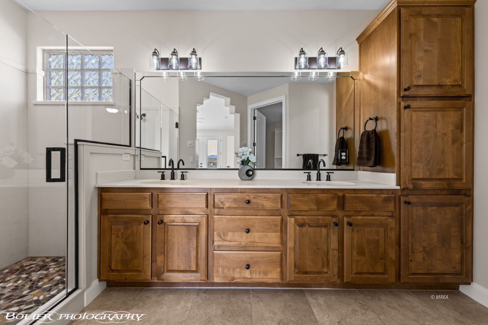 559  Highland View Ct