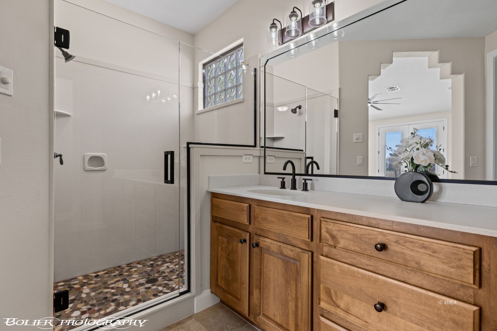 559  Highland View Ct