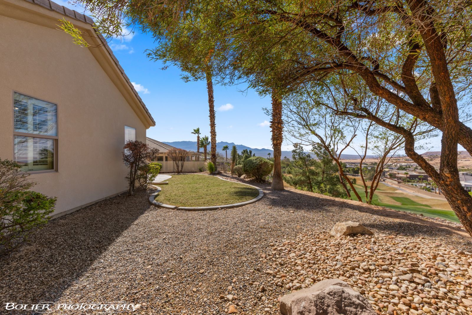 559  Highland View Ct