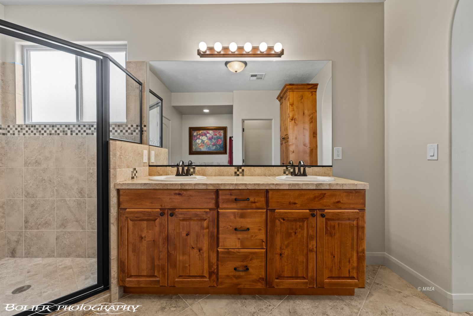 748  Tivoli Crescent 