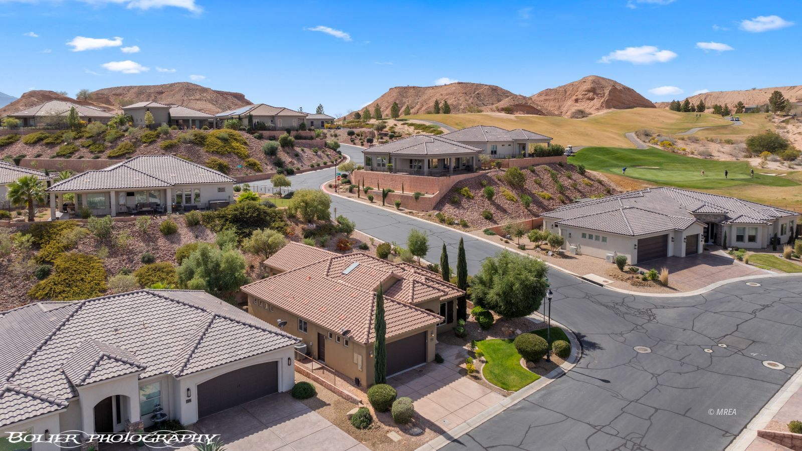 748  Tivoli Crescent 