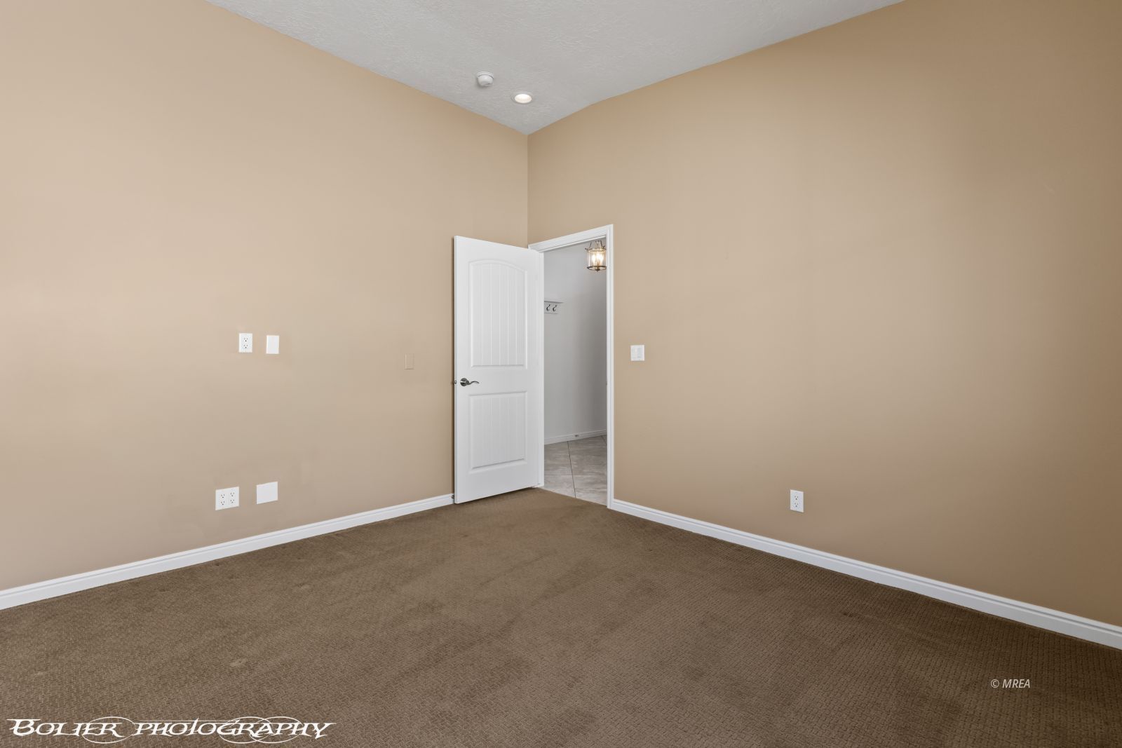 1352  Lexington Lane 