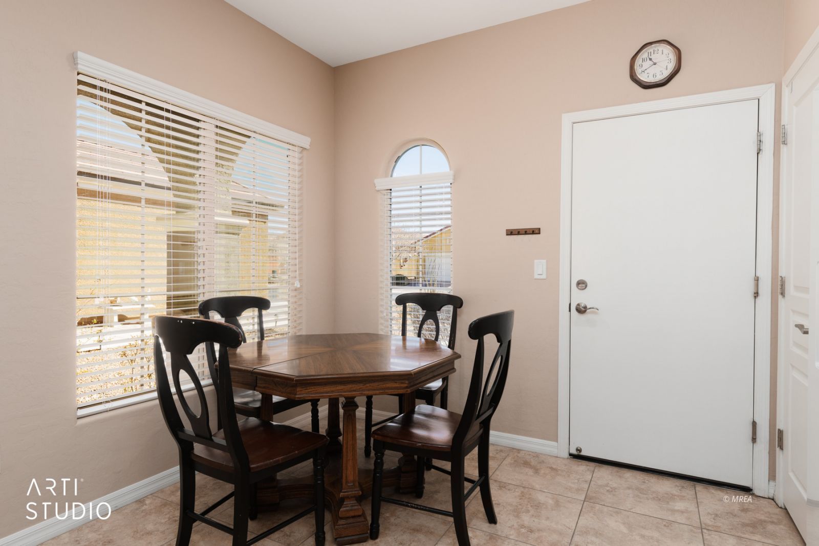 799  Country Grove Ln