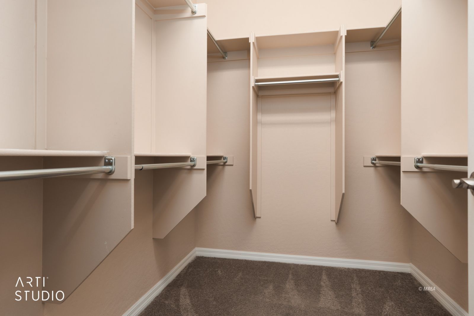 799  Country Grove Ln