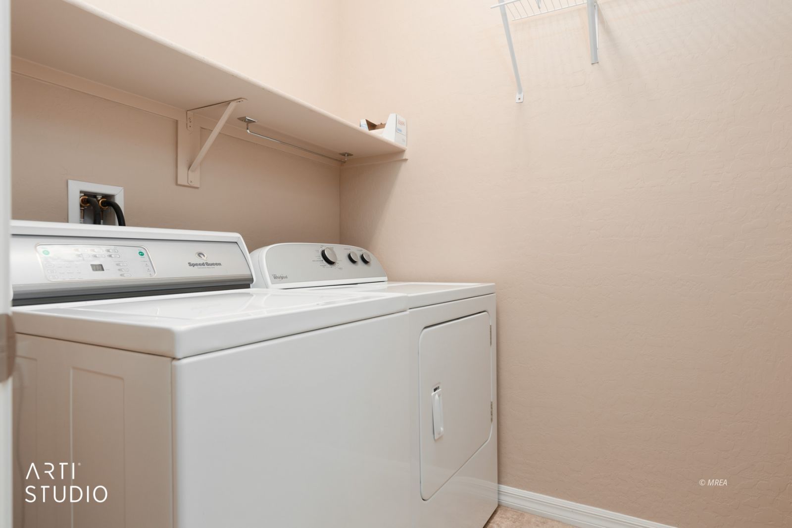 799  Country Grove Ln