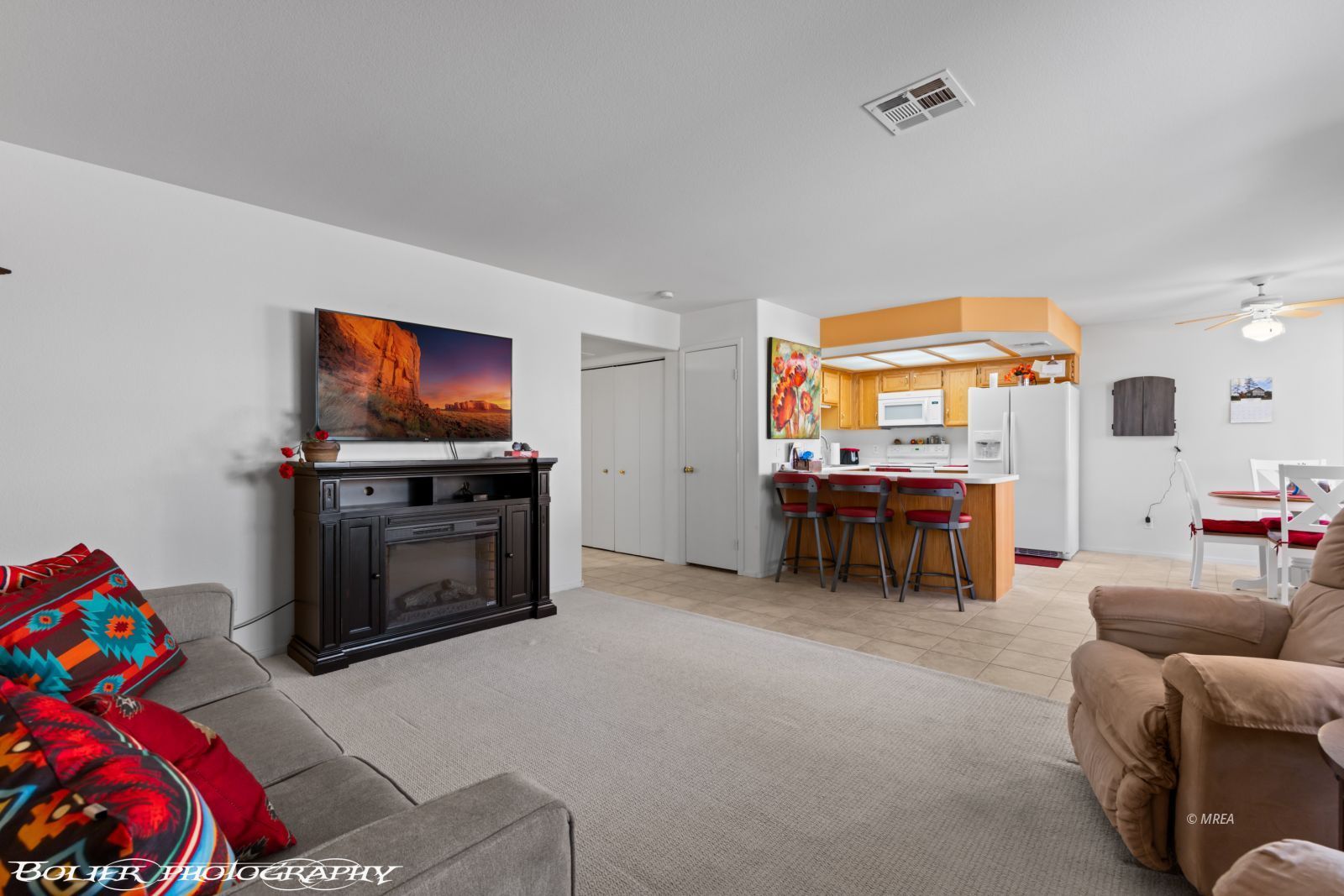 957  Mesquite Springs Dr #102