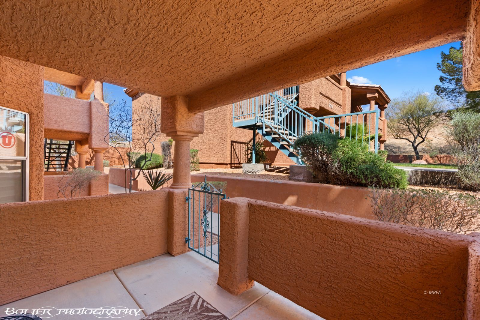 957  Mesquite Springs Dr #102