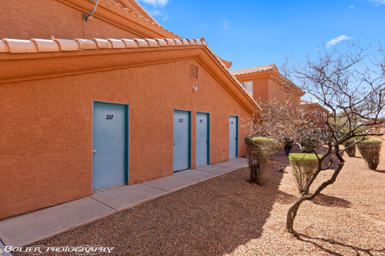 957  Mesquite Springs Dr #102