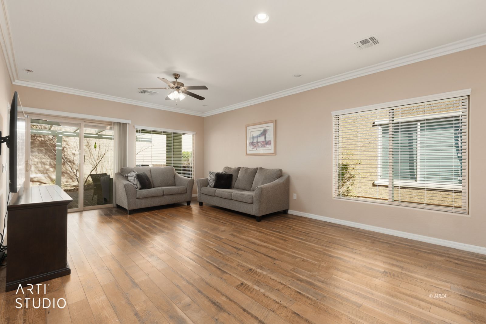 799  Country Grove Ln