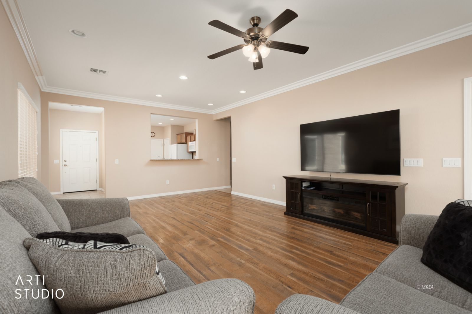 799  Country Grove Ln