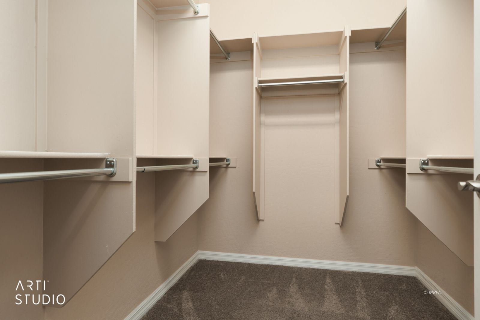 799  Country Grove Ln